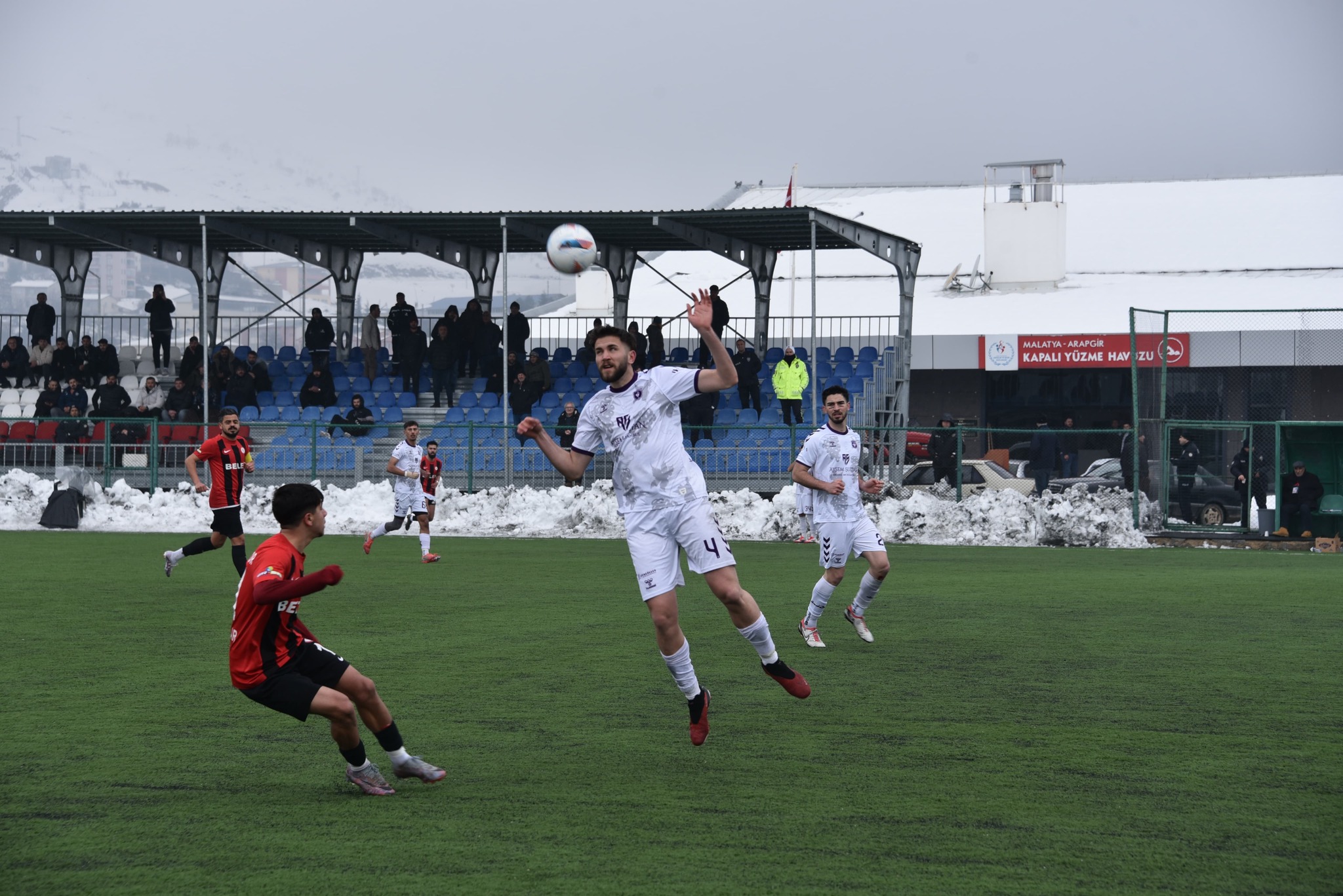 Bölgesel Amatör Li̇g’de Si̇verek Beledi̇yespor’a Ceza Yağdi! (3)