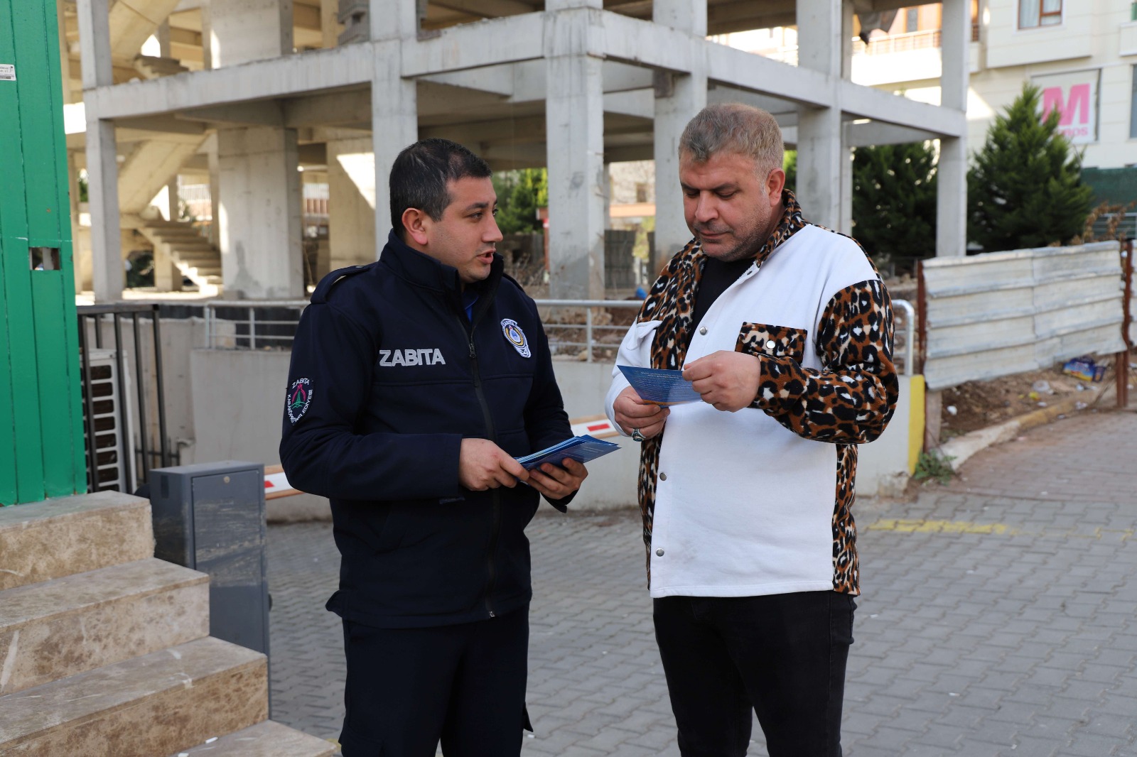 Karaköprü Zabıtadan Çocuk Dilenciler İçin Farkındalık Çalışması