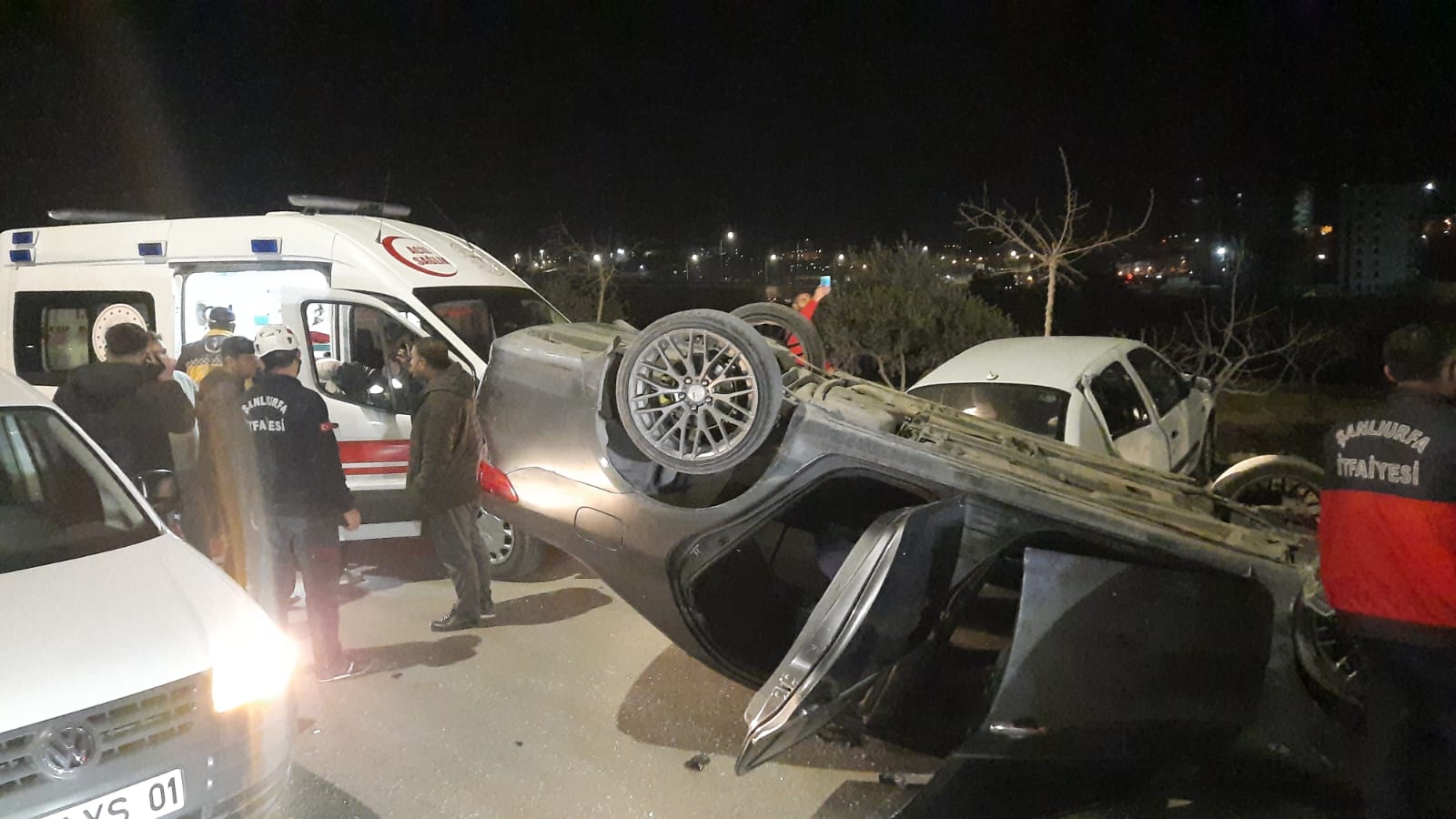 Şanlıurfa Büyükşehir Belediyesi’nin Yol Çalışması Zincirleme Kazaya Yol Açtı (1)