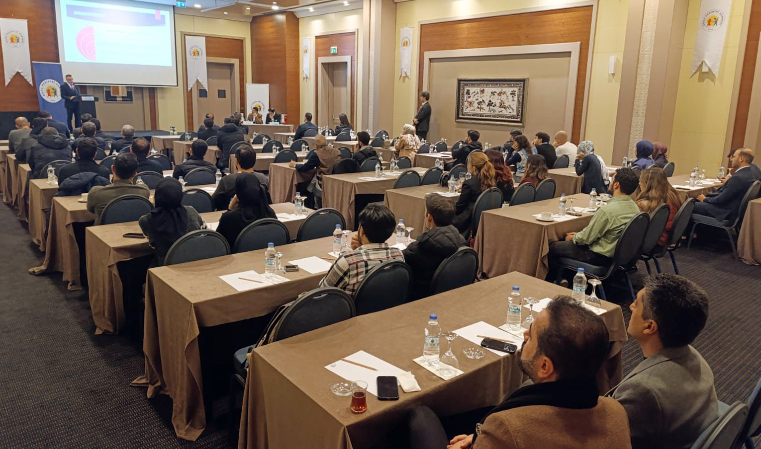 Şanlıurfa’da Aşı İçin Güç Birliği Çocuk Hekimleri Buluştu! (2)