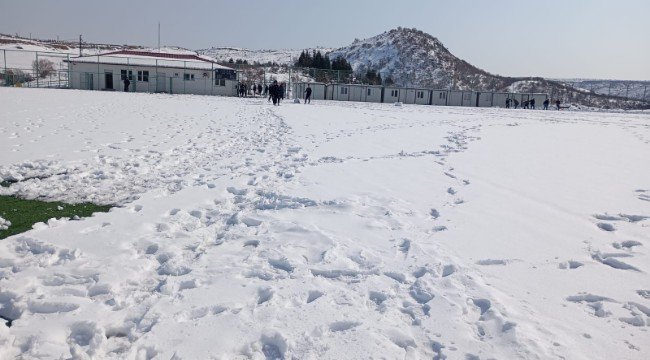 Siverek Belediyespor'un Maçı Kar Nedeniyle Ertelendi (3)