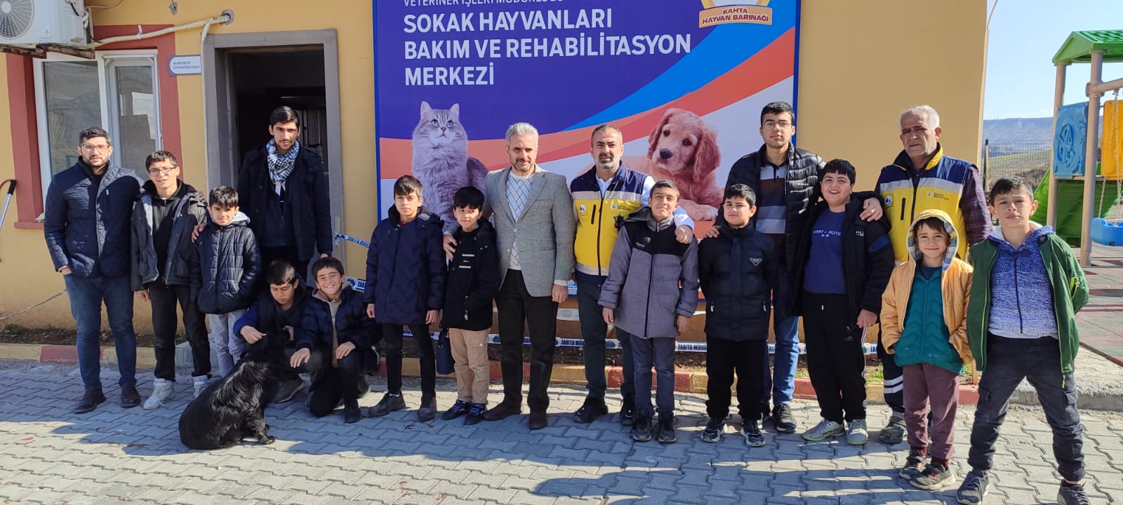 Kahta Belediyesi Hayvan Bakım ve Rehabilitasyon Merkezi’ne Öğrencilerden Anlamlı Ziyaret-2