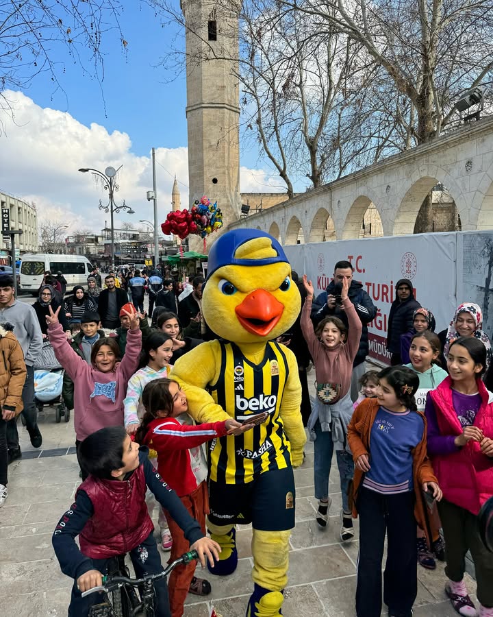 Yellow, Şanlıurfalılarla Buluştu-1