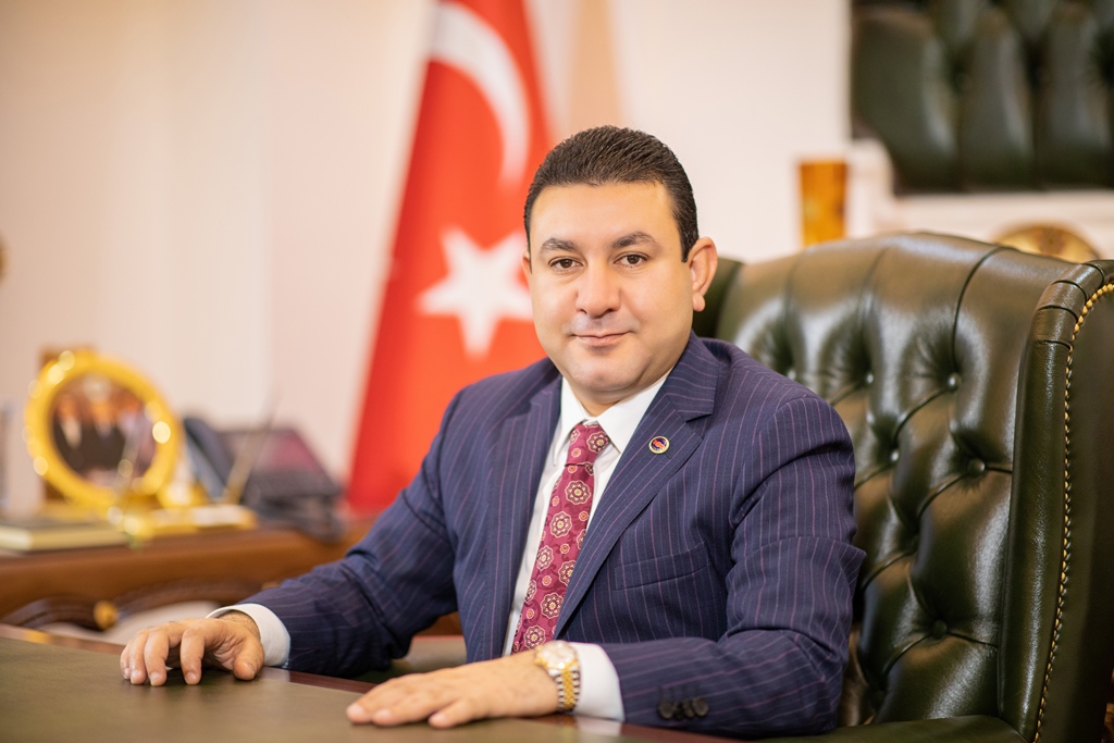 Mahmut Özyavuz’dan Bayram Mesajı