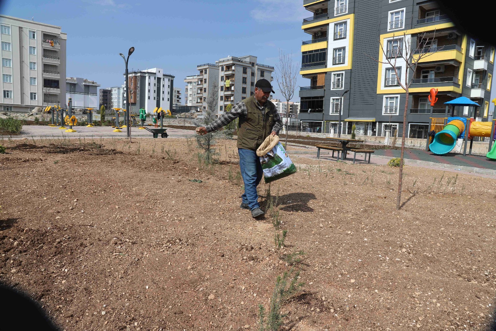 Karaköprü’de Parklar Yaz Aylarına Hazırlıyor-2