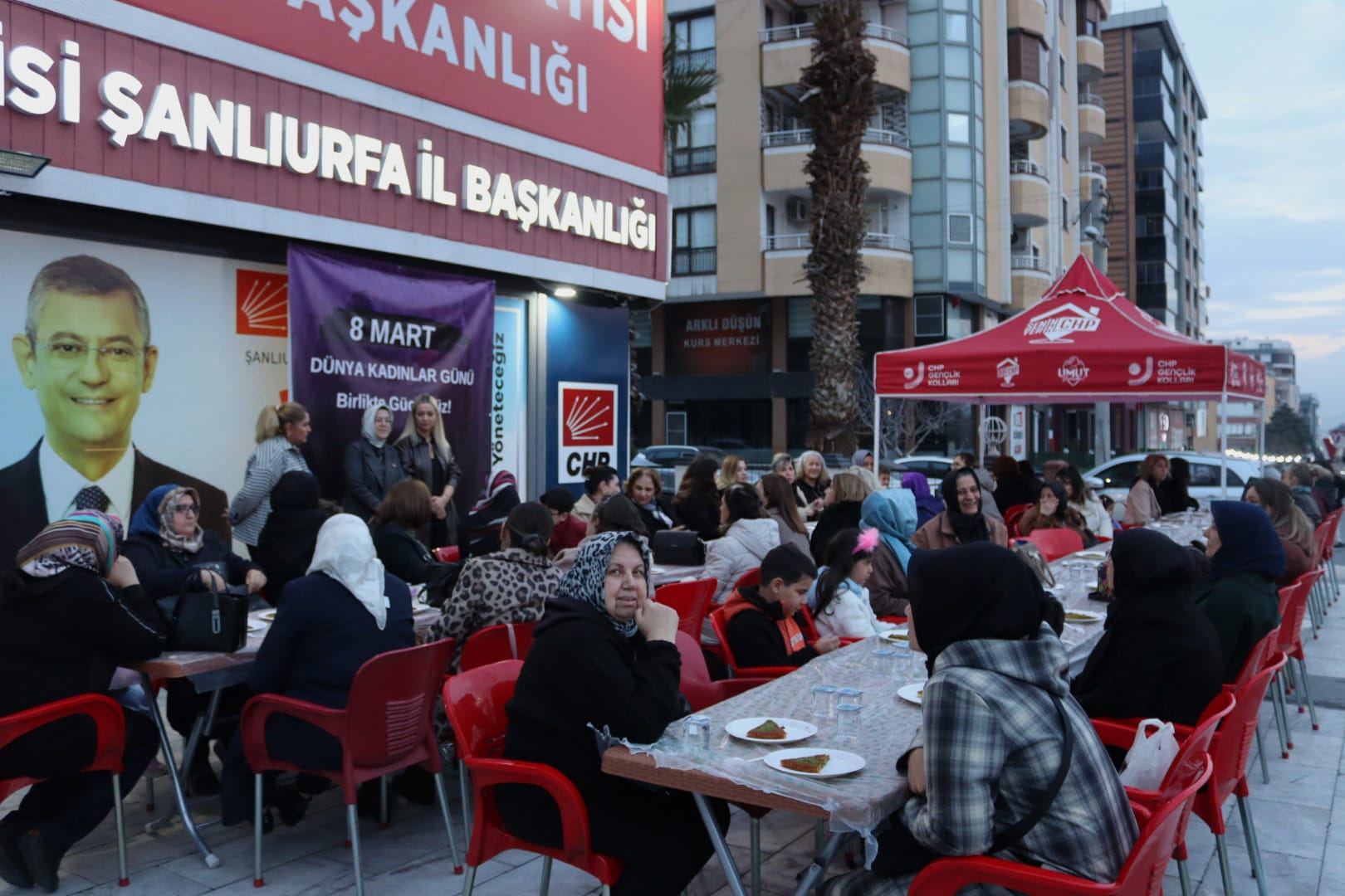 Chp Şanlıurfa İl Başkanlığı’ndan 8 Mart İçin Anlamlı Etkinlik! (2)