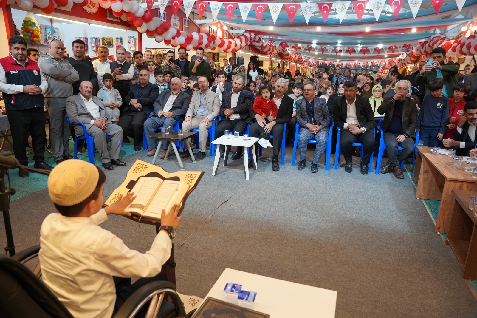 Kahta Belediyesi’nden Ramazan Çarşısı’nda Kur’an I Kerim Yarışması (4)