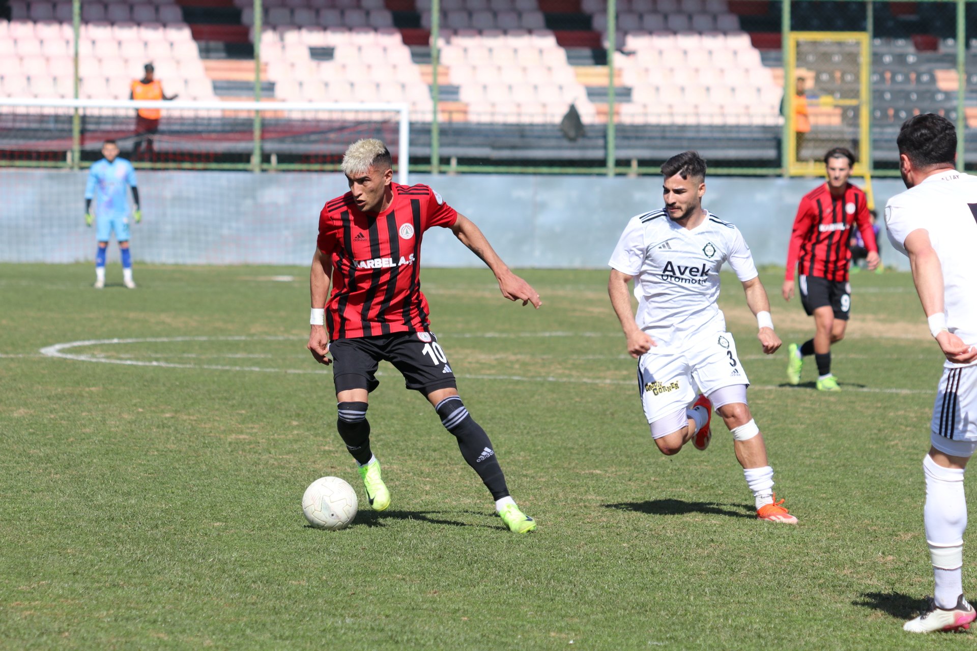 Karaköprü Belediyespor 2-2