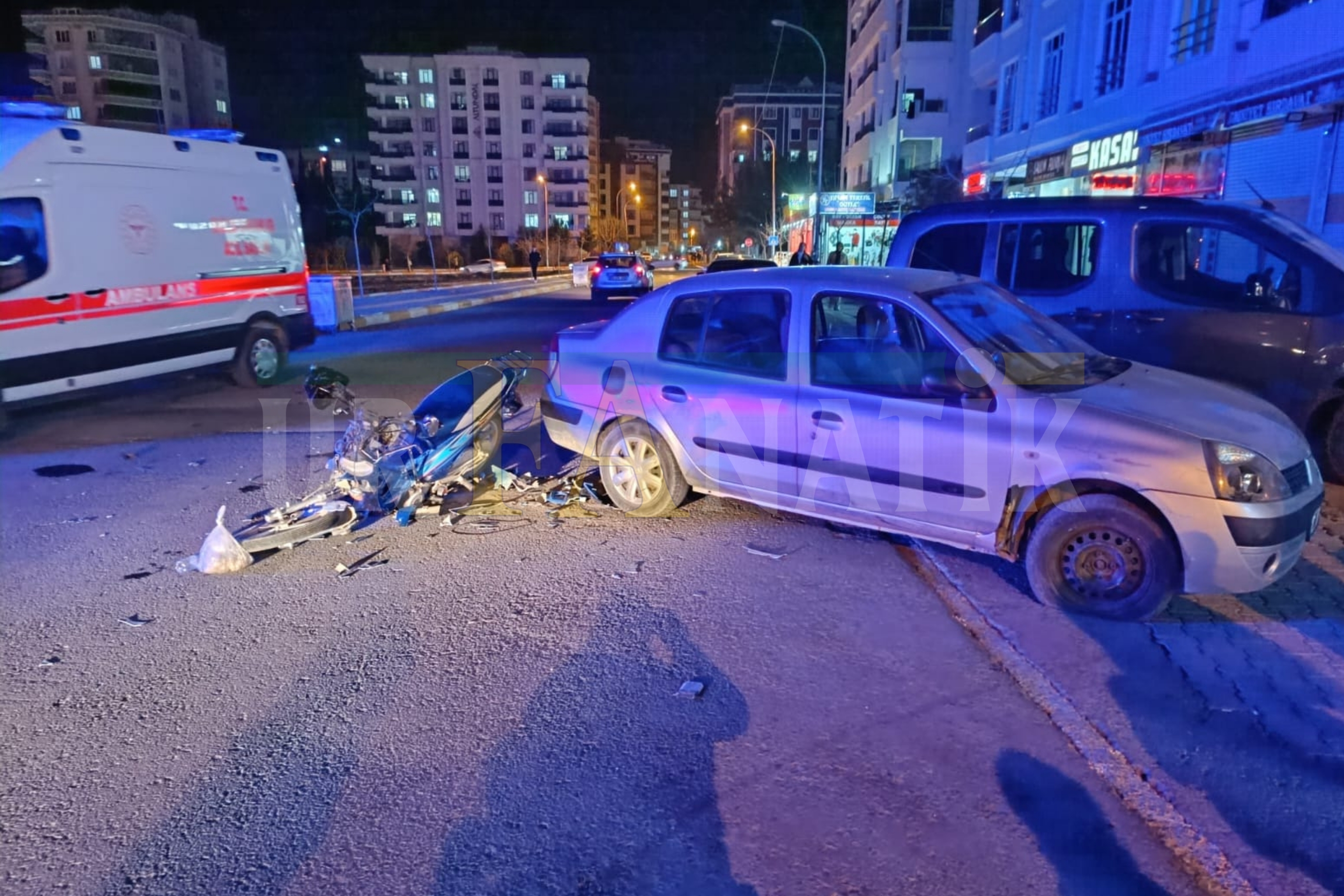 Şanlıurfa Karaköprü’de Kaza 2 Kişi Yaralandı! (2)