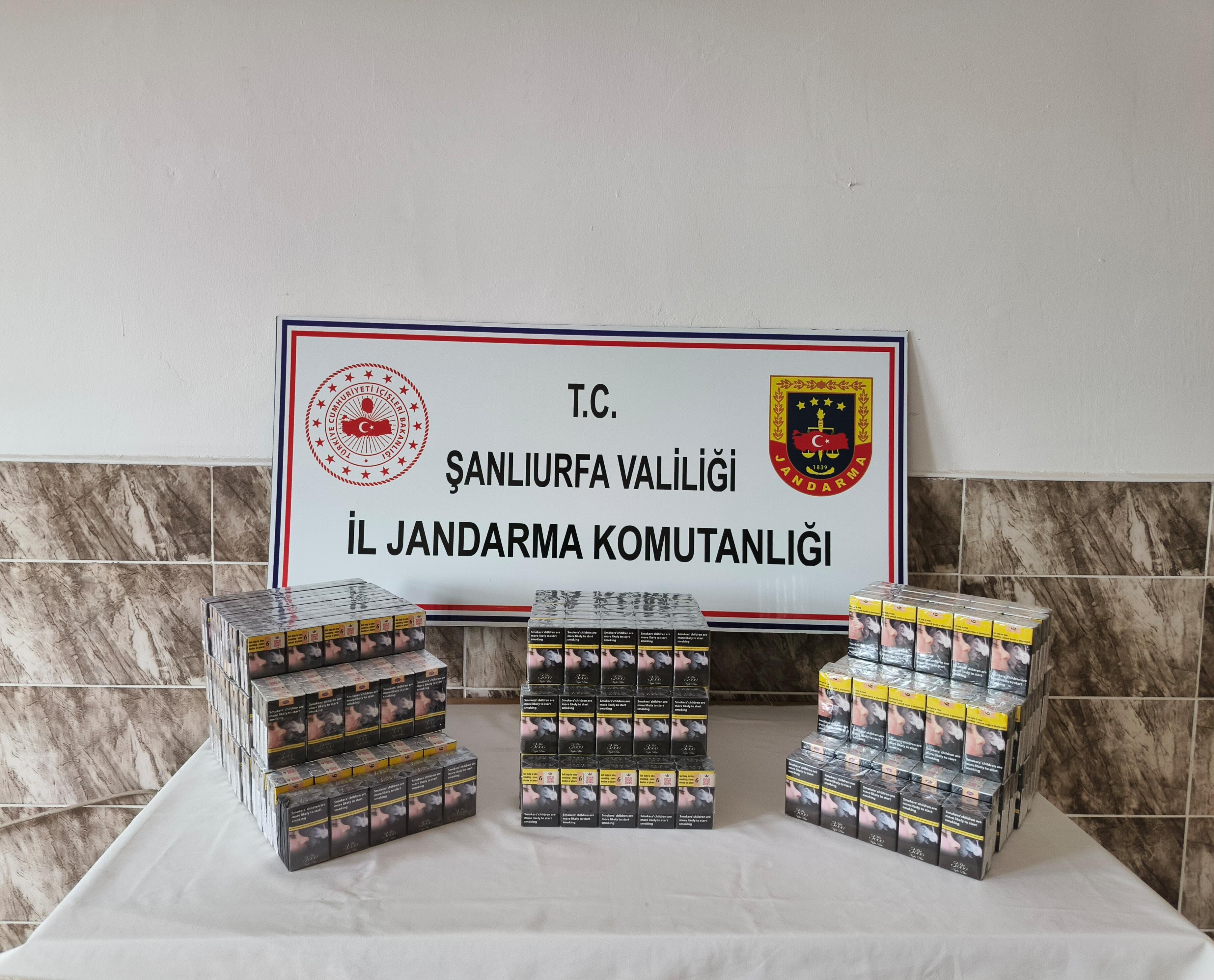 Şanlıurfa’da Jandarma 1500 Paket Kaçak Sigara Ele Geçirdi (3)