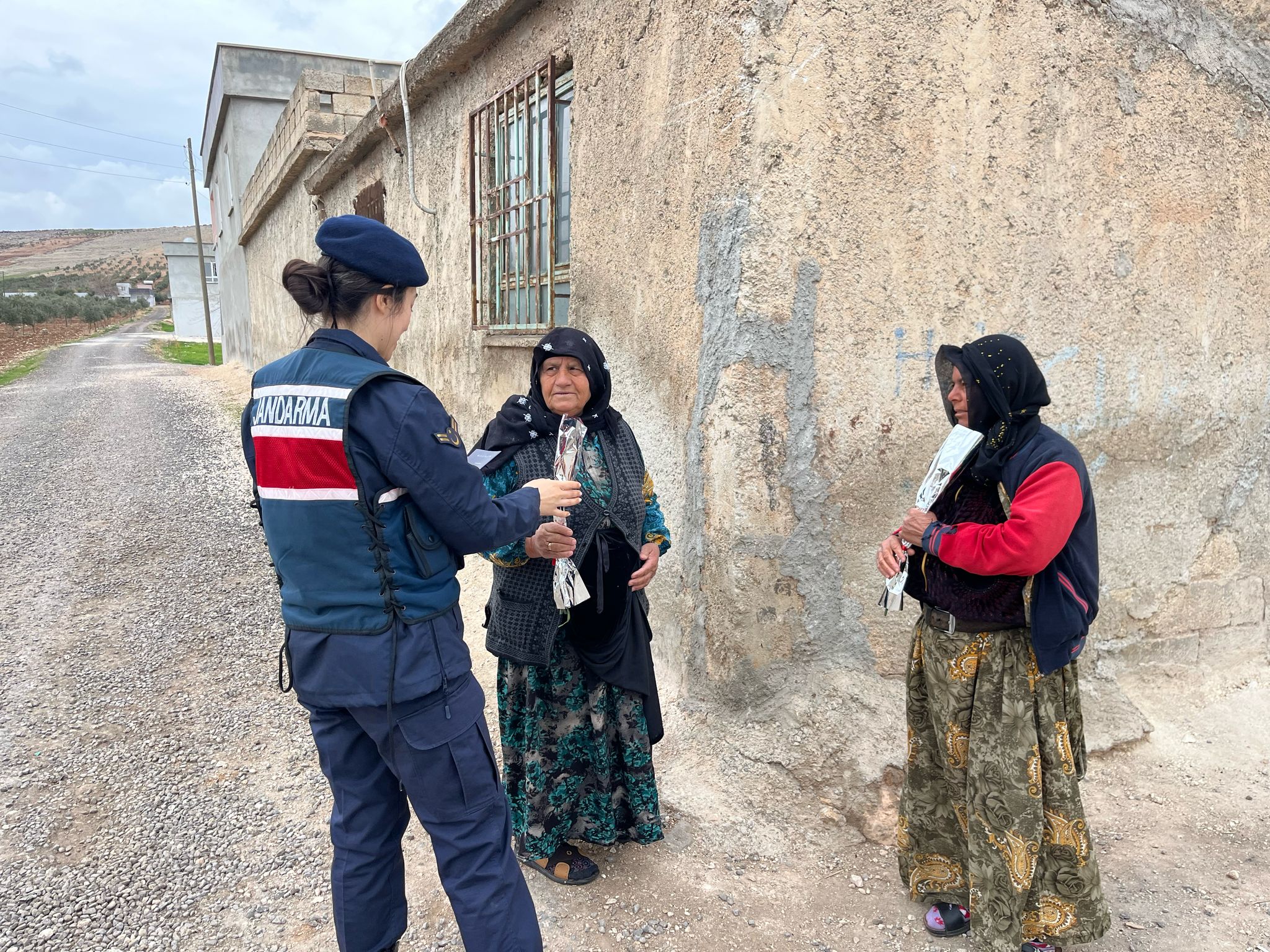 Şanlıurfa'da Jandarma 8 Mart Dünya Kadınlar Günü'nü Kutladı (8)
