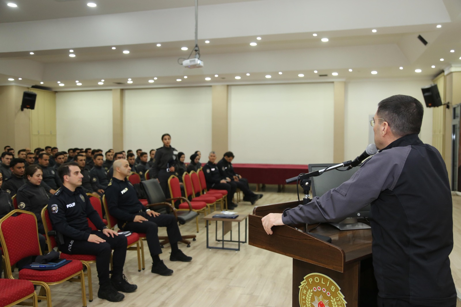 Şanlıurfa’da Polis Adayları İçin Uygulamalı Staj Dönemi Sona Erdi! (3)-1