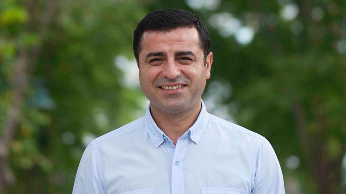 Selahattin Demirtaş (1)-1