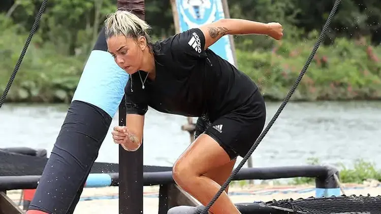 Survivor Aycan (1)