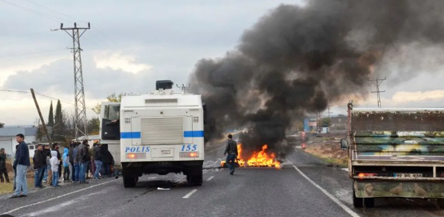 Uğurlu’da Yol Kapatan Ve Lastik Yakan 4 Kişiden 2’Si Tutuklandı (1)