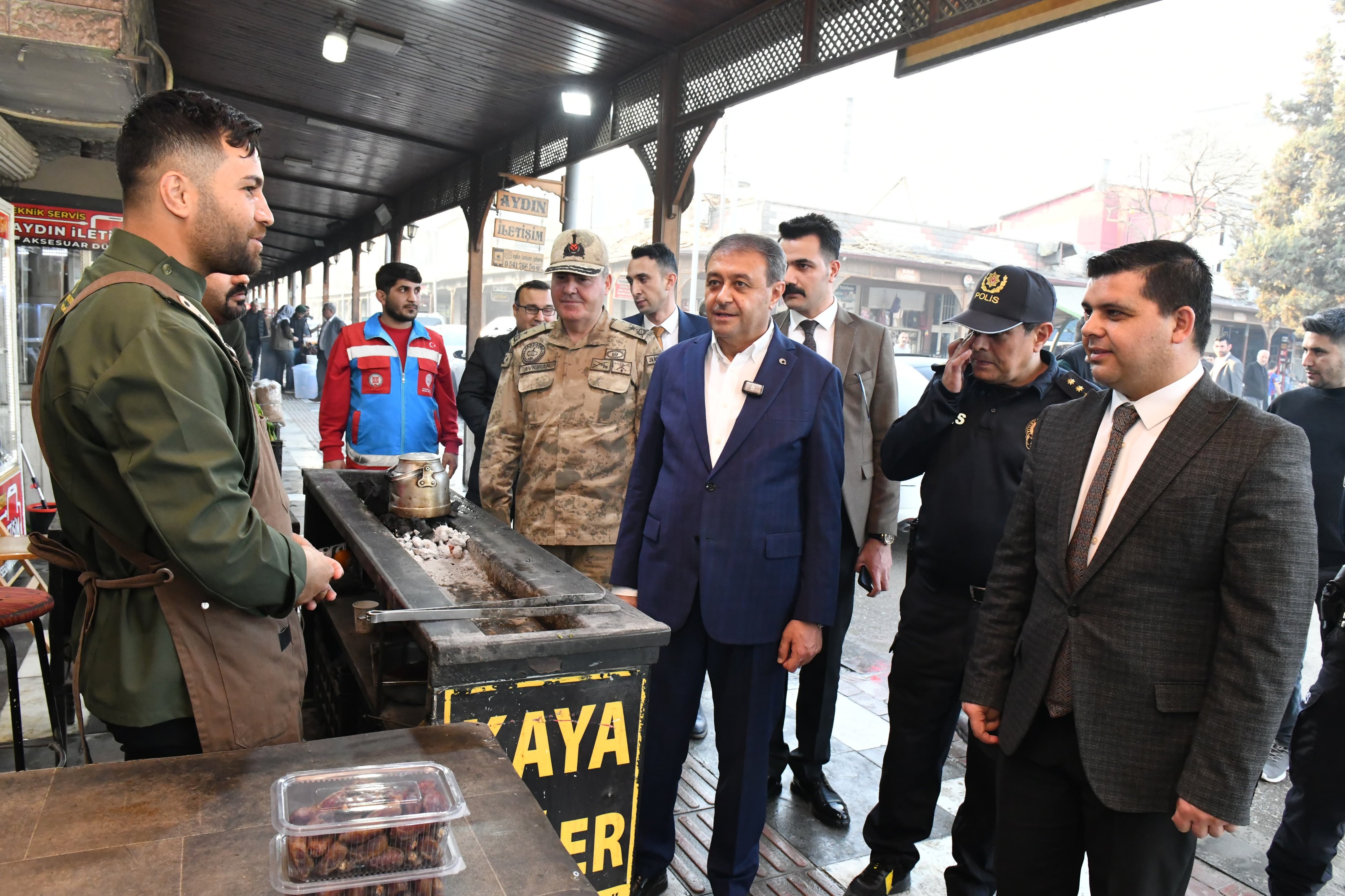 Vali Hasan Şıldak Ve Tuğgeneral Mücahit Avkıran Suruç’ta (6)