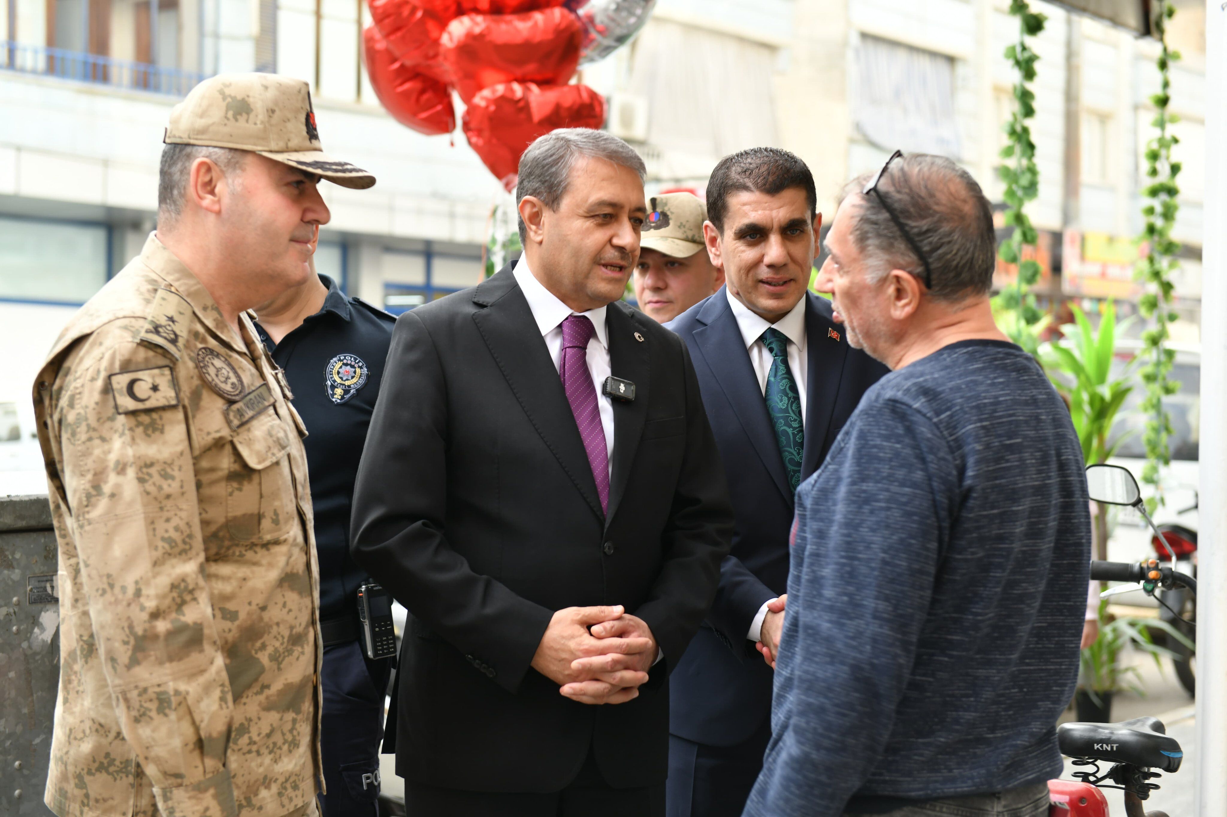 Vali Şıldak Bireciklerle Bir Araya Geldi (1)
