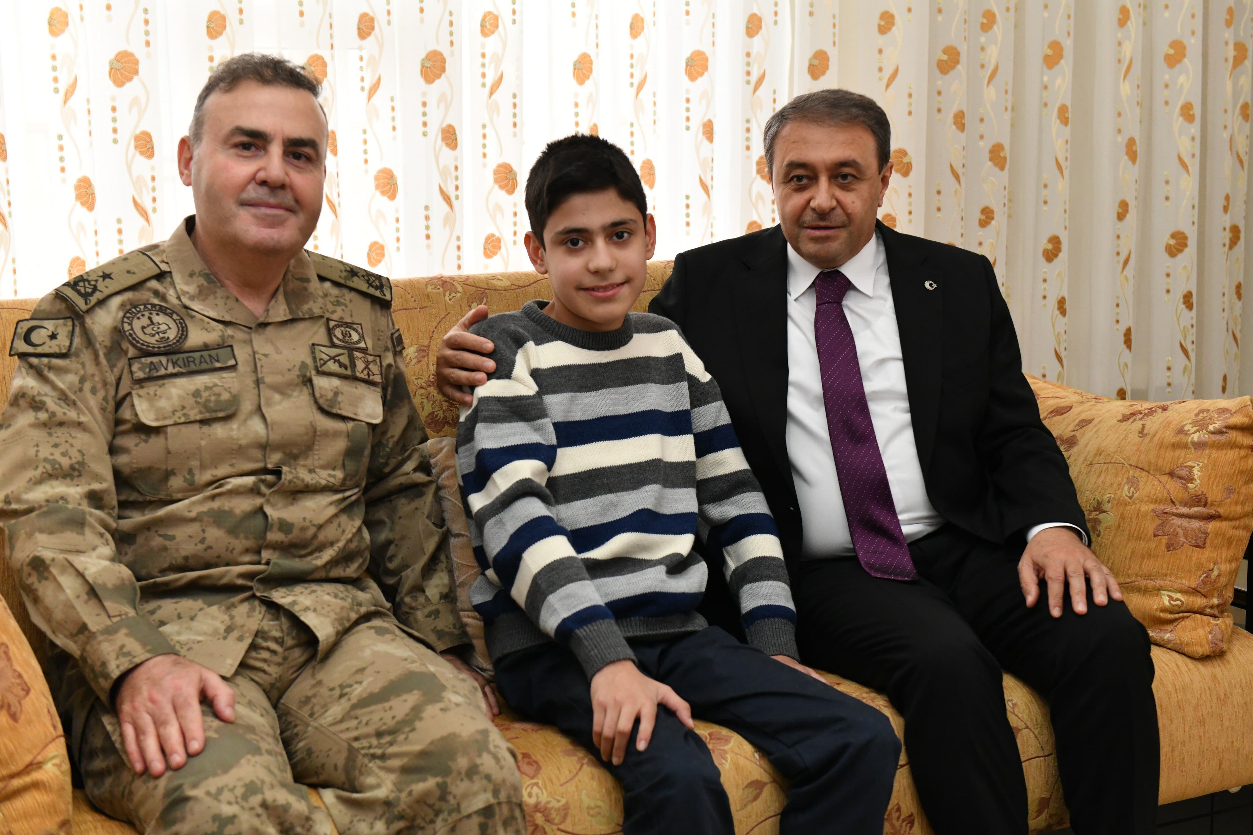 Vali Şıldak Bireciklerle Bir Araya Geldi (5)