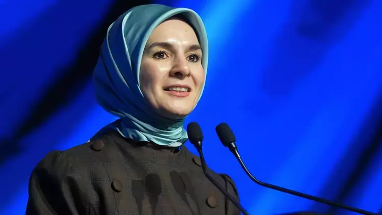 Aile Ve Sosyal Hizmetler Bakanı Mahinur