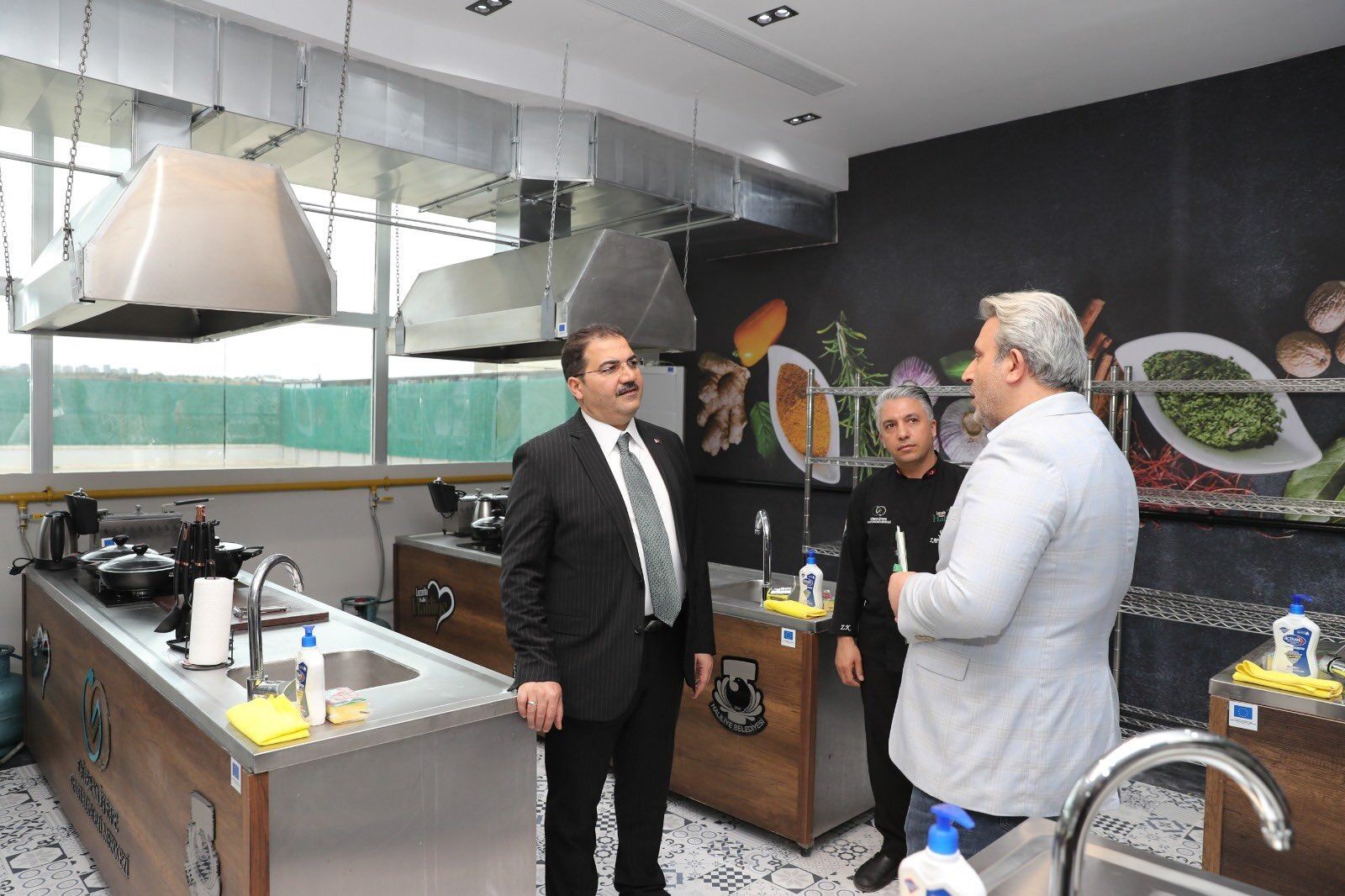 Belediye Başkanı Duyurdu Şanlıurfa'daki Gençlere Müjde 55