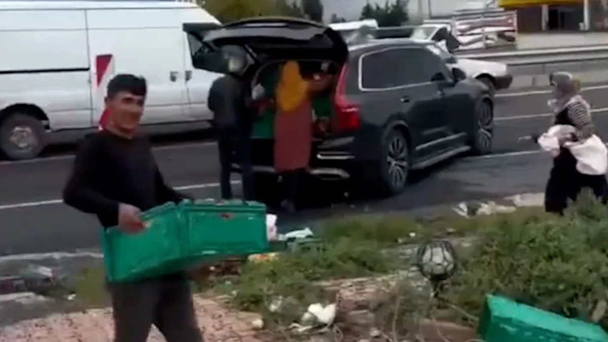 Diyarbakır Şanlıurfa Kara Yolunda Akıl Almaz Olay (2)-1