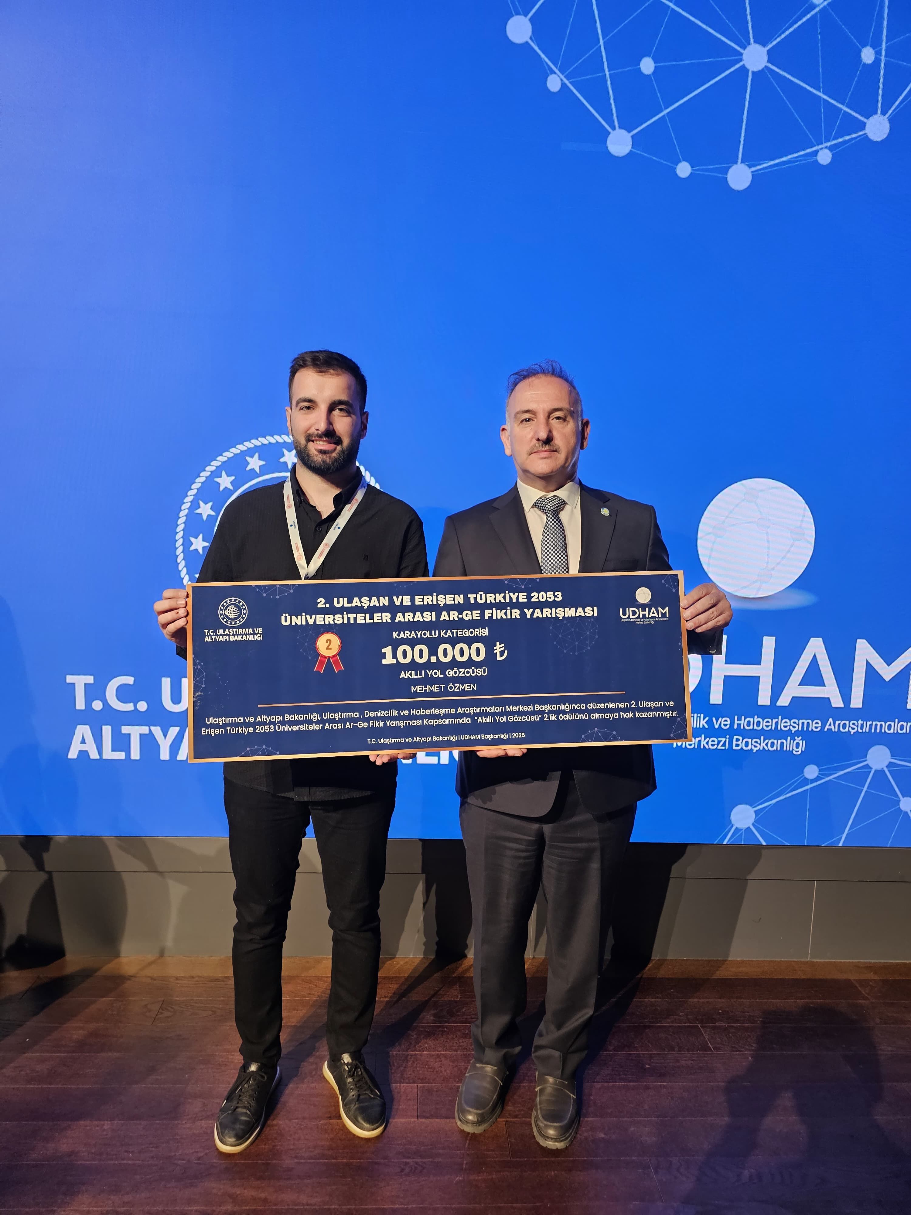 Harran Üniversitesi Öğrencilerinin Projelerine Ödül (3)