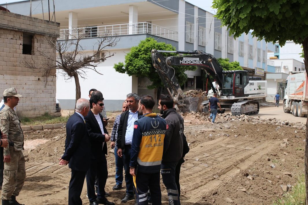 Kaymakam Başoğlu, Halfeti'deki Yol Çalışmalarını Yeri Yerinde İnceledi! (3)
