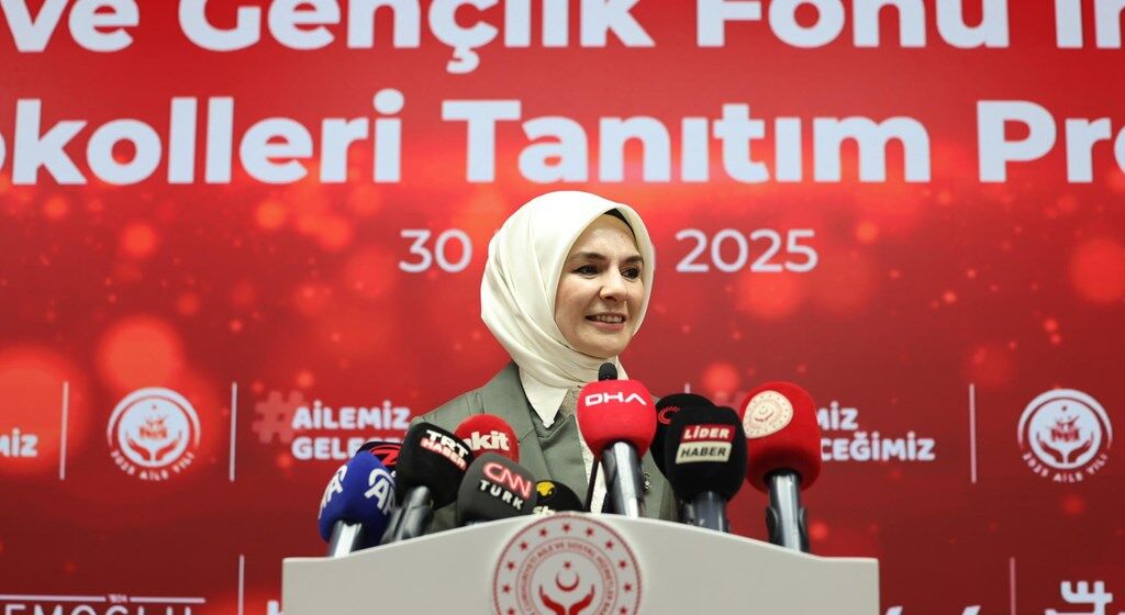 Mahinur Özdemir Göktaş Indirim