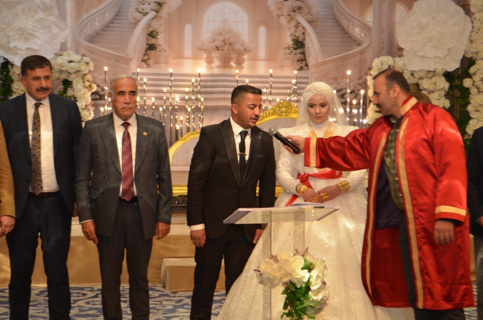 Nikah Kıyıldı