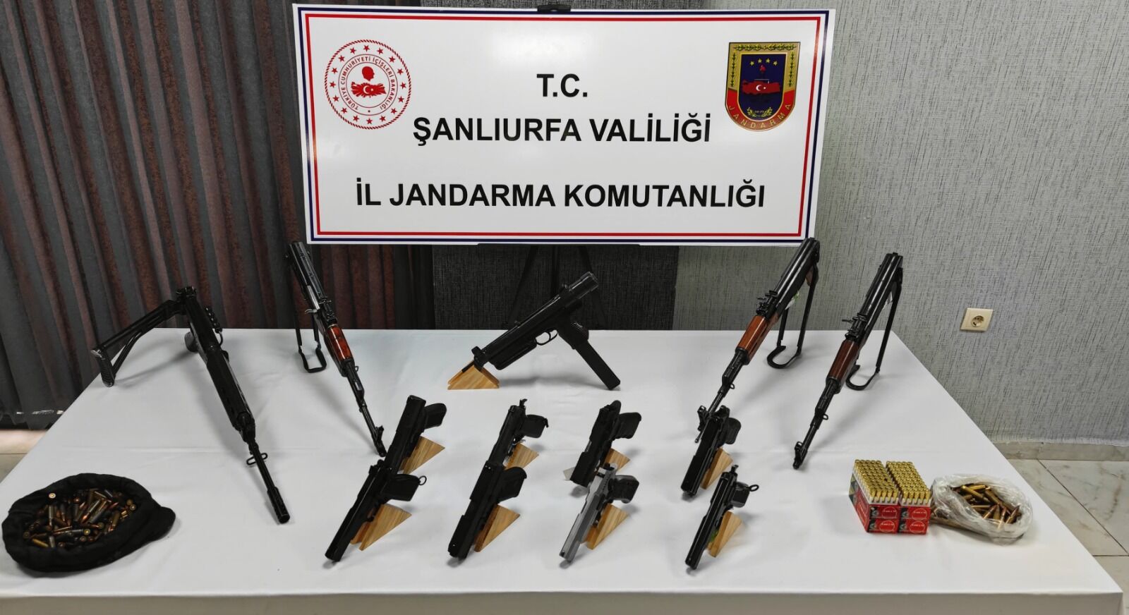 Şanlıurfa’da Silah Kaçakçılarına Darbe 24 Adrese Eş Zamanlı Operasyon (3)