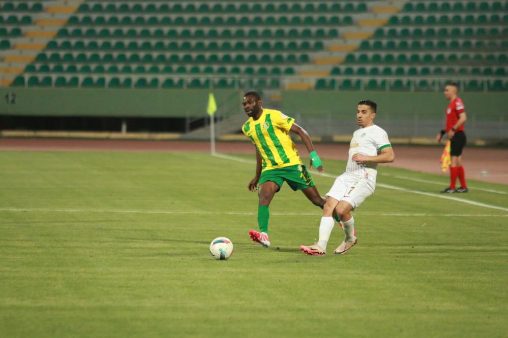 Şanlıurfaspor, Amed Sportif Faaliyetler’e Kendi Sahasında Boyun Eğdi (4)
