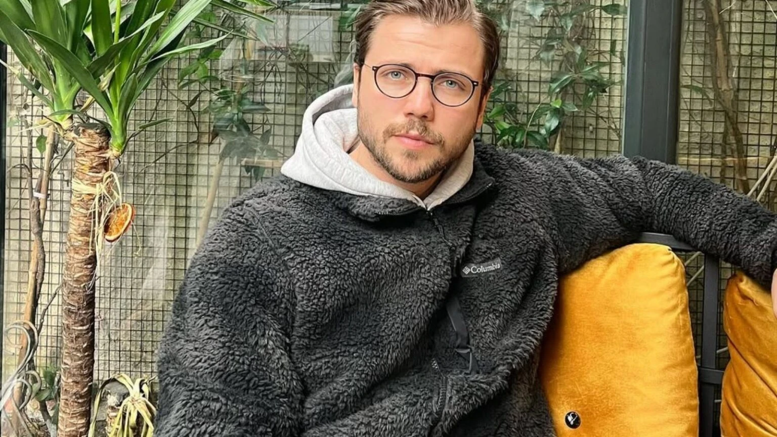 Tolga Saritaş Ki̇mi̇n Çocuğu