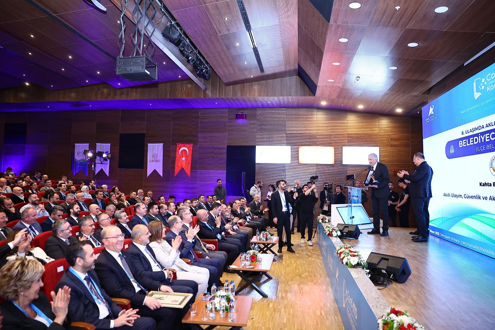 Ulaşımda Akılcı Çözümler Ödül Getirdi Kahta Belediyesi Zirvede (2)