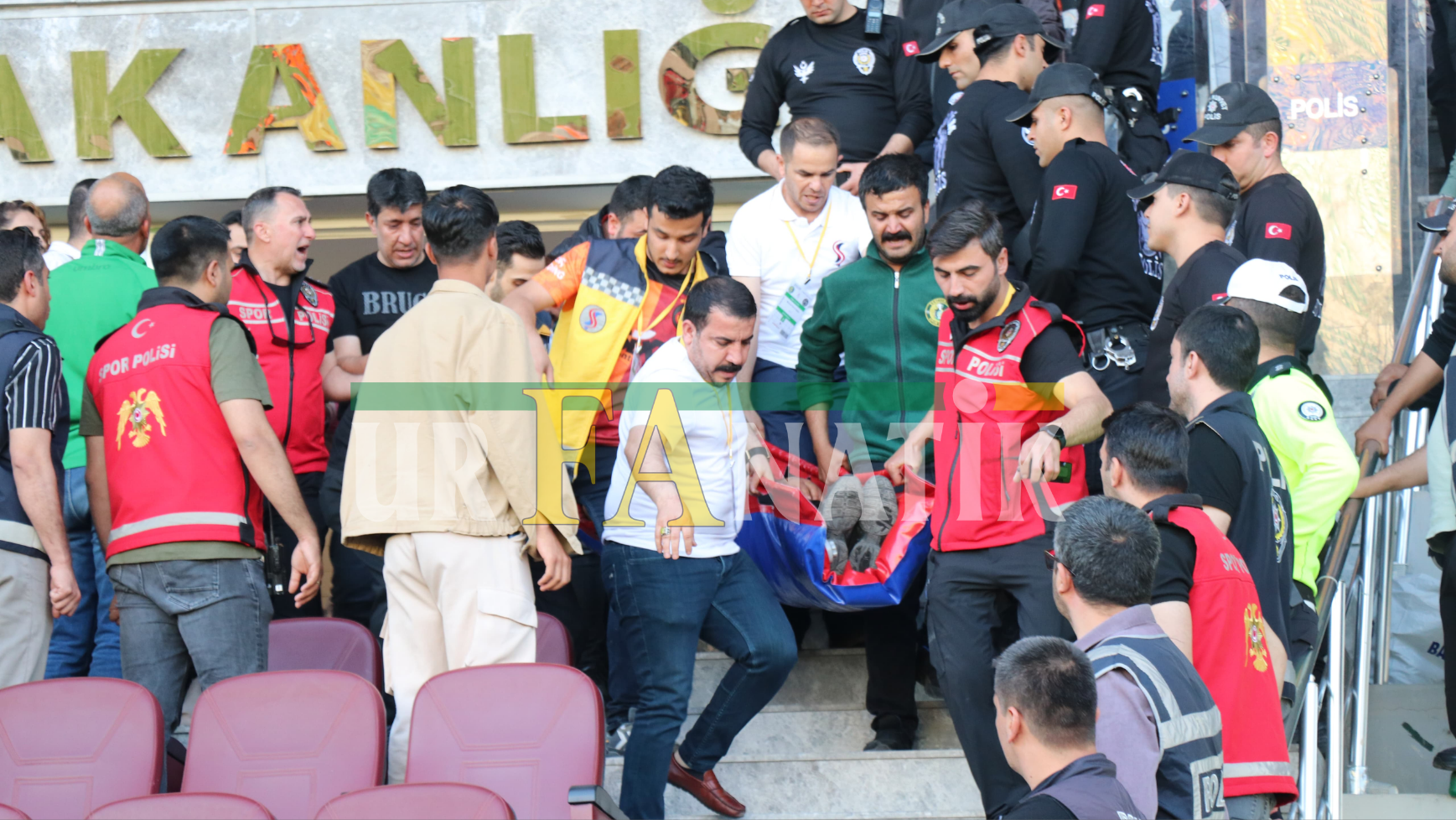 Urfaspor Maçında Hastaneye Kaldırıldı
