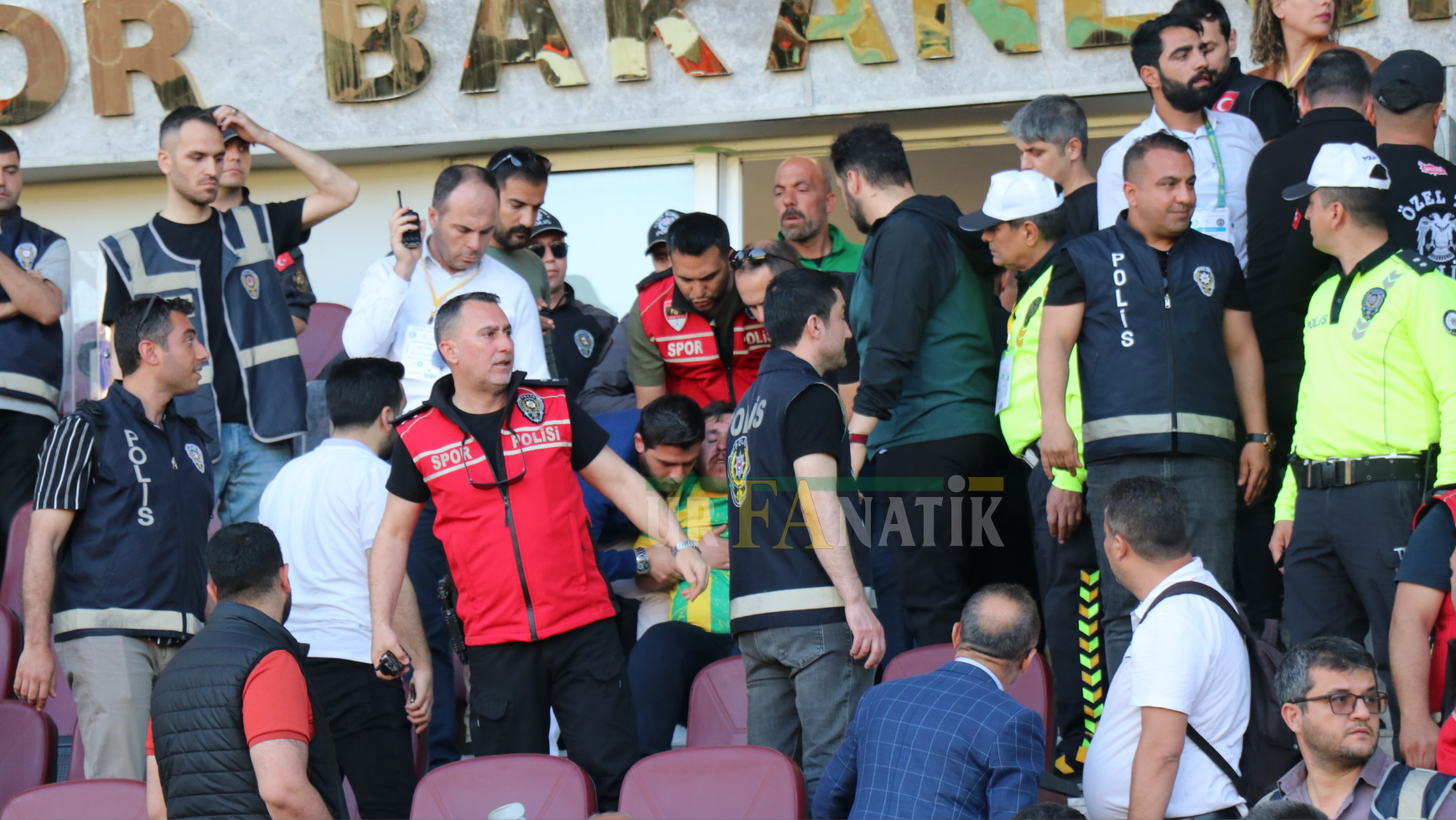 Urfaspor Maçında Rahatsızlandı