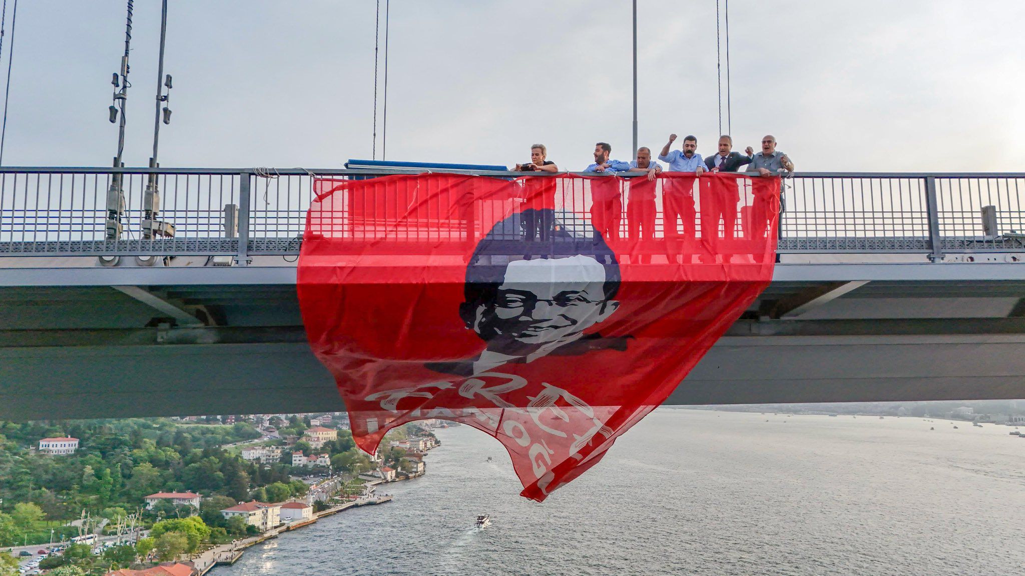 15 Temmuz Şehitler Köprüsü’ndeki Korsan Eyleme Soruşturma (1)