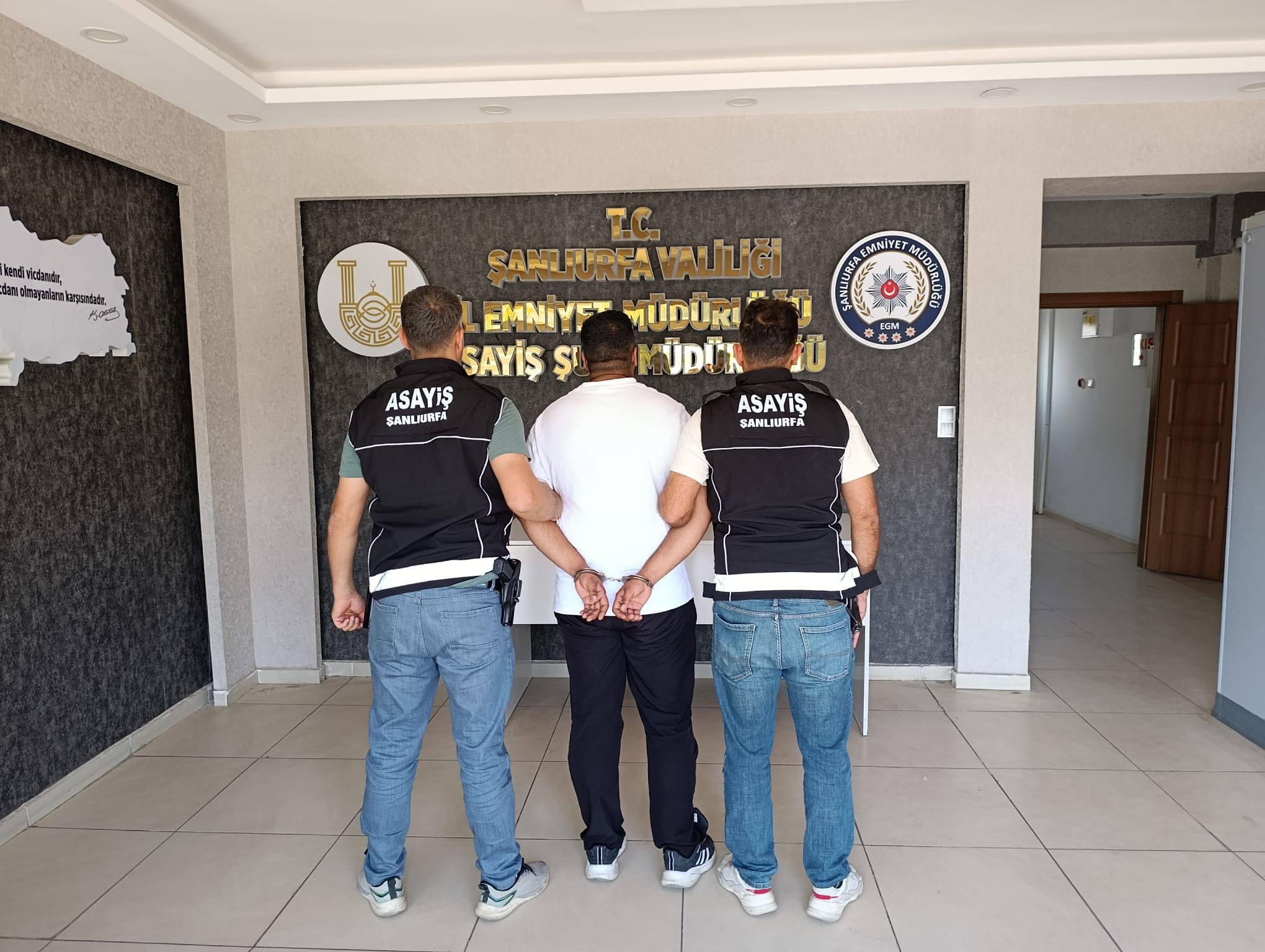 48 Ki̇şi̇ Cezaevi̇ne Gönderi̇ldi̇ (1)