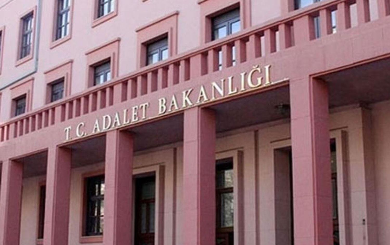 Adalet Bakanlığı-1