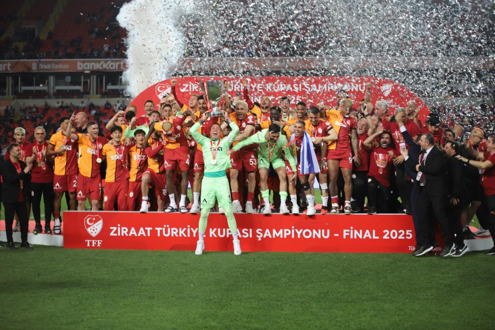 Ak Parti Şanlıurfa Milletvekili İbrahim Eyyüpoğlu’ndan Galatasaray’a Tebrik Mesajı (1)