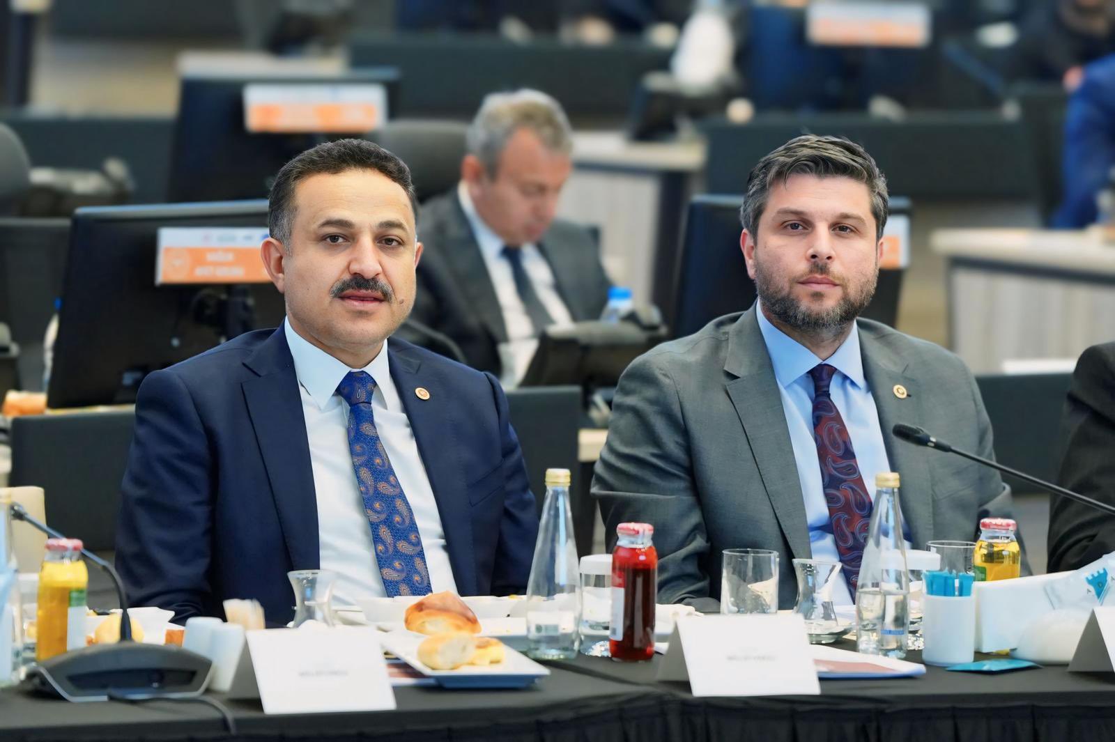 Bakan Yerlikaya, Depremden Etkilenen 11 İlin Milletvekilleriyle Bir Araya Geldi (2)