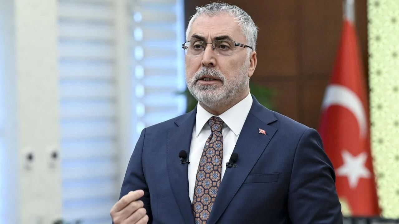Çalışma Ve Sosyal Güvenlik Bakanı Vedat Işıkhan-1