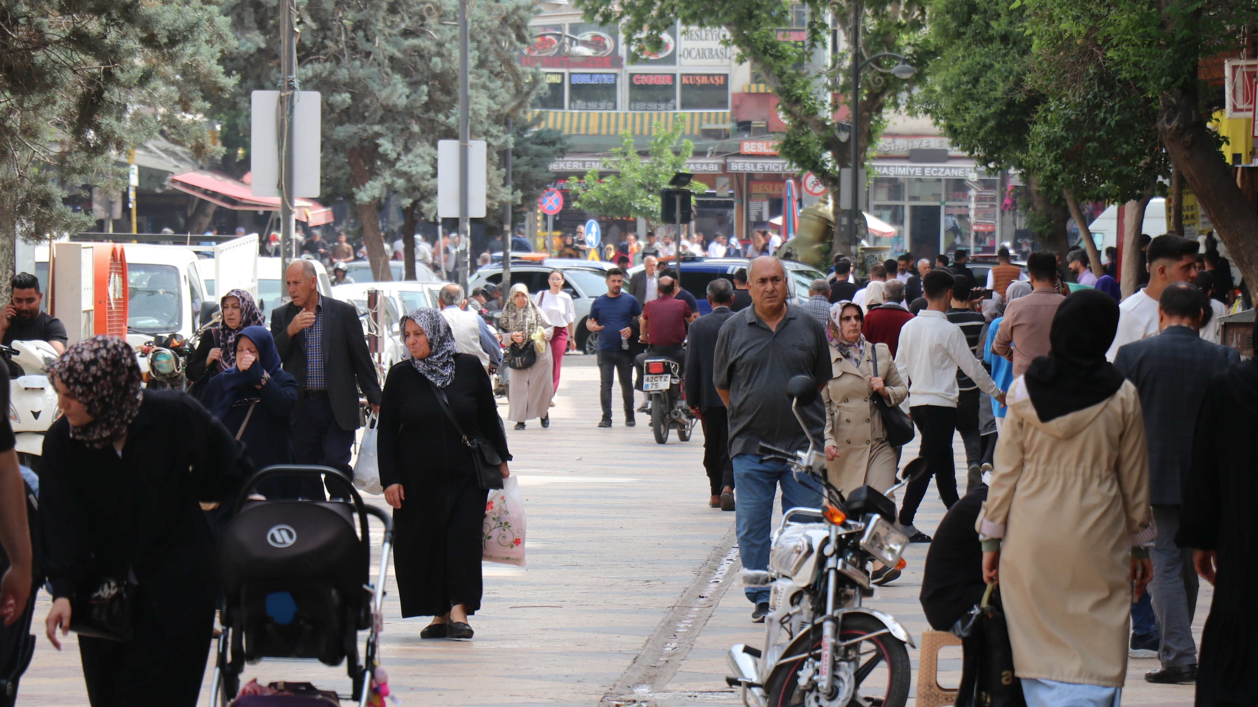 Divan Yolu Caddesi-2
