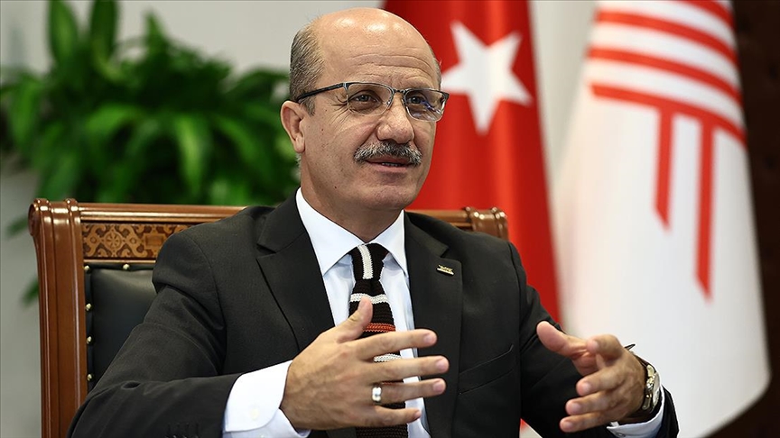 Erol Özvar-1