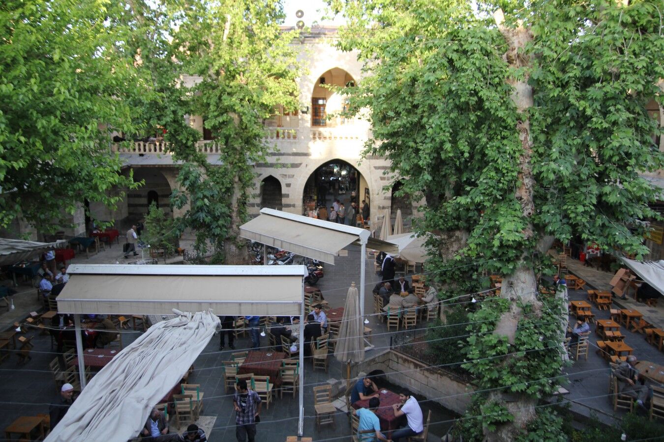 Gümrük Hanı Içi