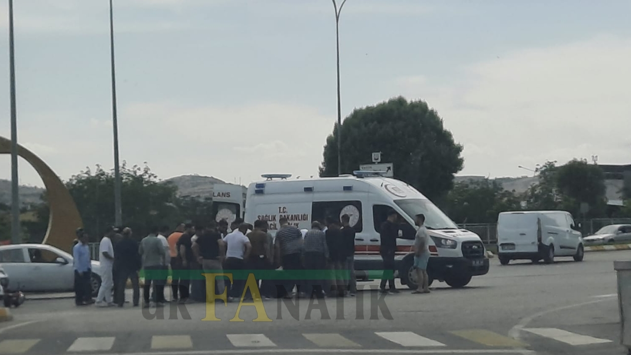 Haliliye’de Hafif Ticari Araç İle Motosiklet Çarpıştı 1 Kişi Yaralandı (2)