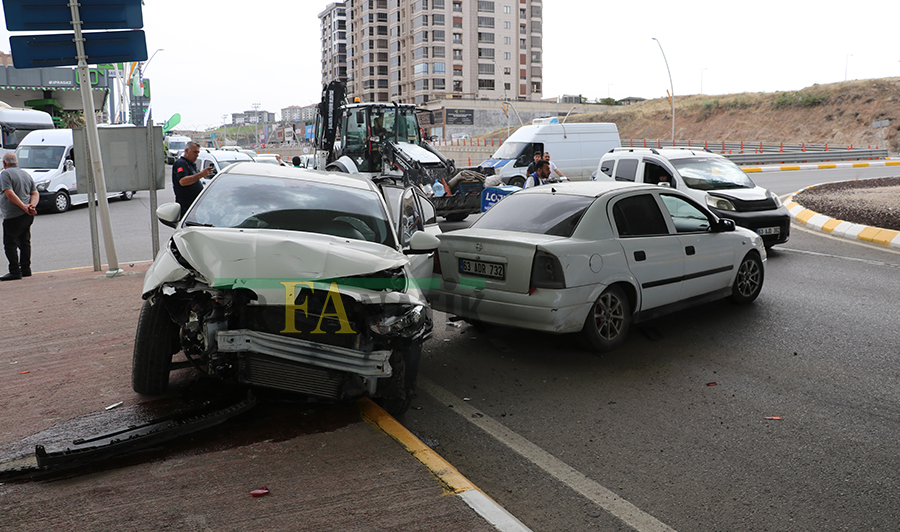 Karşıyaka Mahallesi Diyarbakır Yolu Kaza (1)