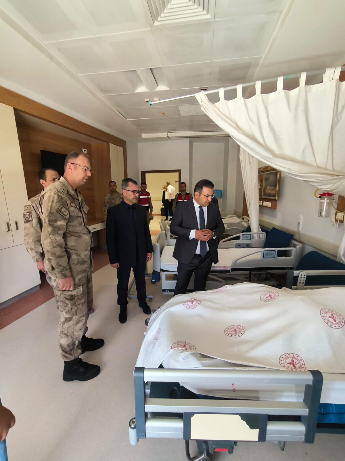 Kaymakam Kıyıcı Yaralı Askeri Ziyaret Etti
