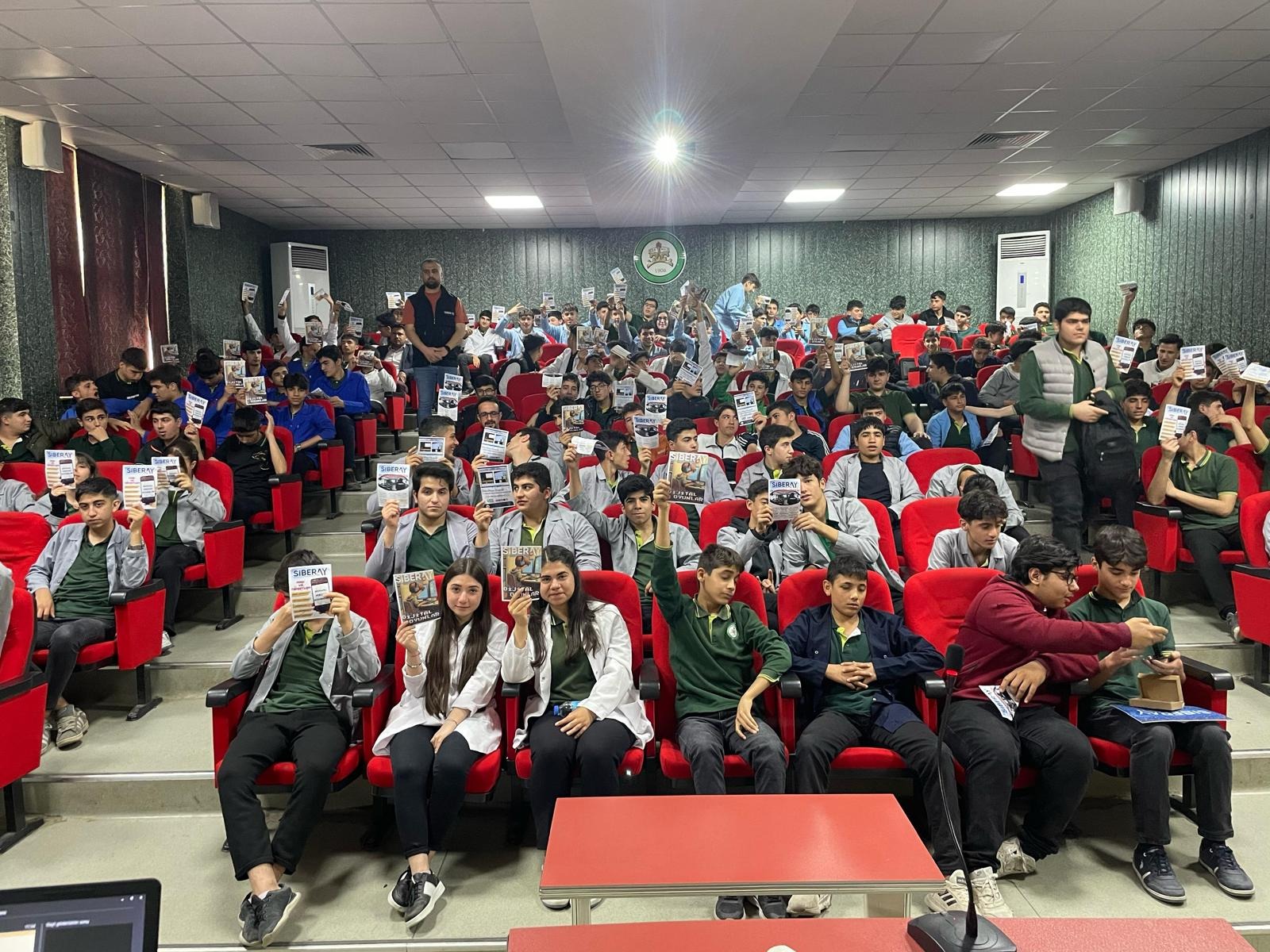 Şanlıurfa Emniyetten Dijital Seferberlik Binlerce Kişi Bilinçlendirildi (2)