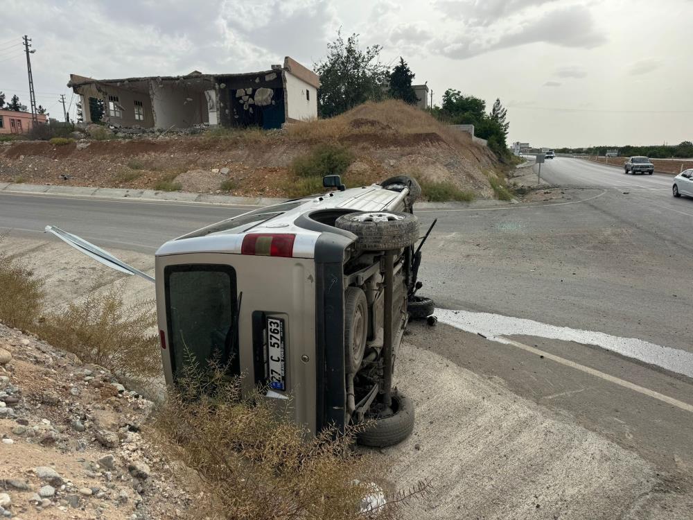 Şanlıurfa Gaziantep Karayolunda Kaza (2)