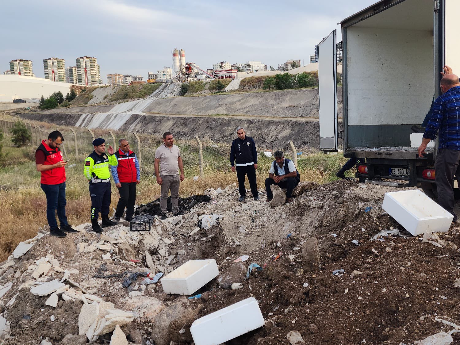 Şanlıurfa Jandarması, 1.5 Ton Kaçak Sazan Balığına El Koydu! (1)